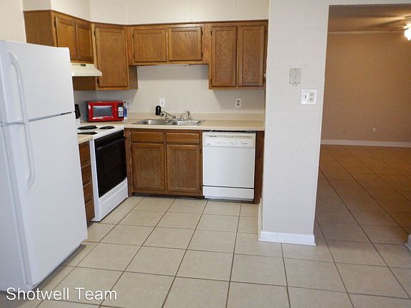 2nd image of 2718 Painter Ave APT A101