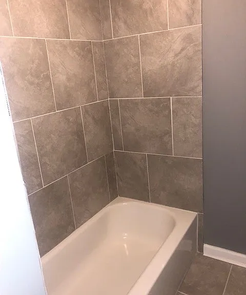 1326 James St — Photo 2