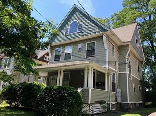 33 Yale St, Bridgeport, CT 06605