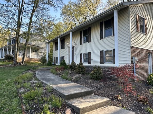 177 Steves Ln