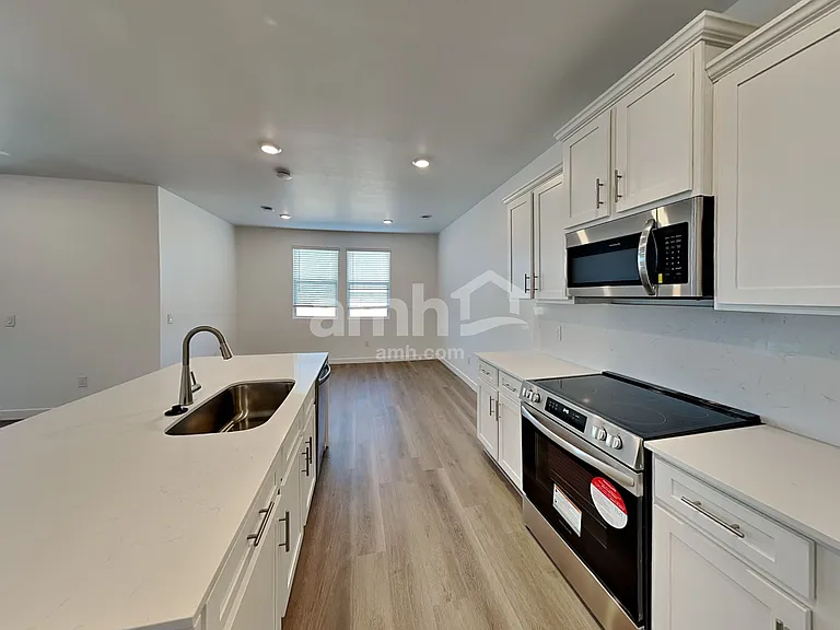 6467 E Corte Piramide — Photo 3