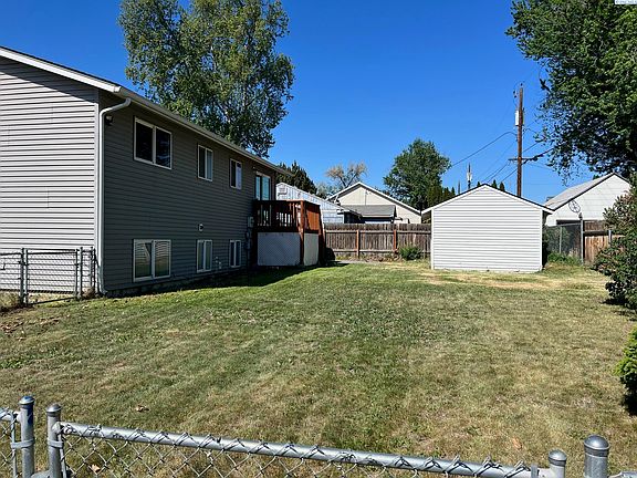 3rd image of 1602 W 5th Ave