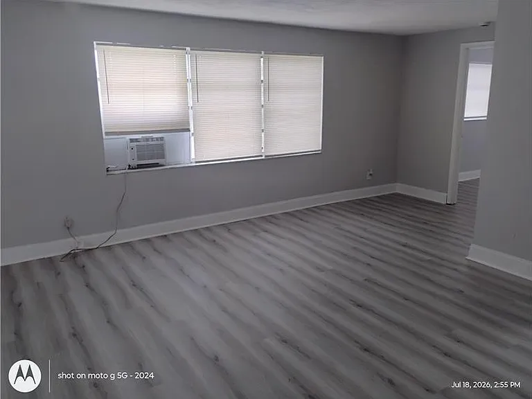 4321 Hallandale Beach Blvd — Photo 16