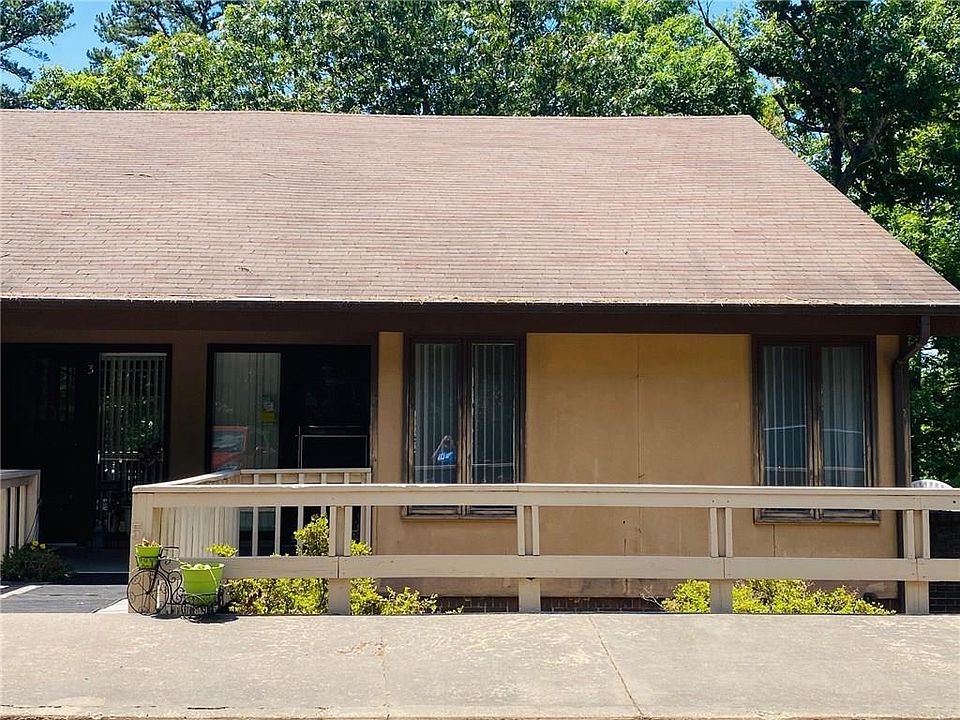 1st image of 5 Britten Cir