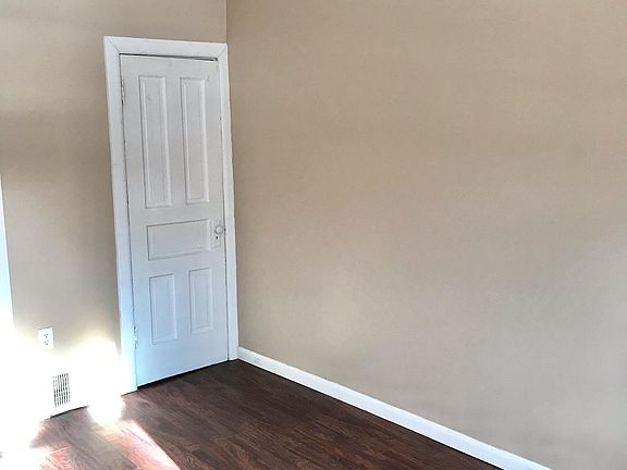 5th image of 305 W Roosevelt St Unit 2