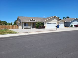 368 Colorado Ln, Fallon, NV 89406