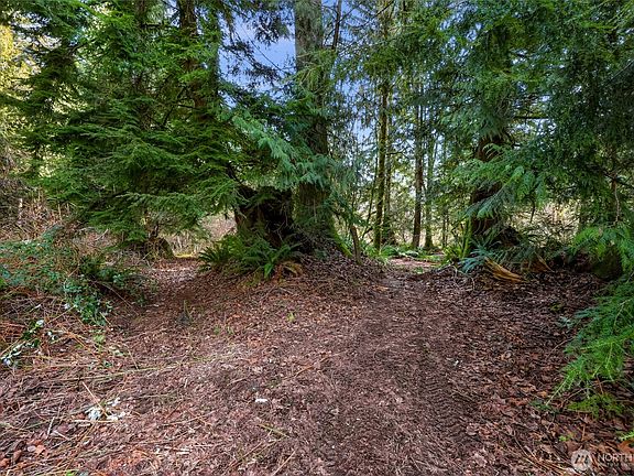 4th image of 6657 N Fruitdale Road