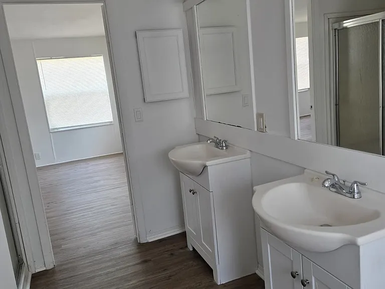 589 Anna Ave — Photo 8