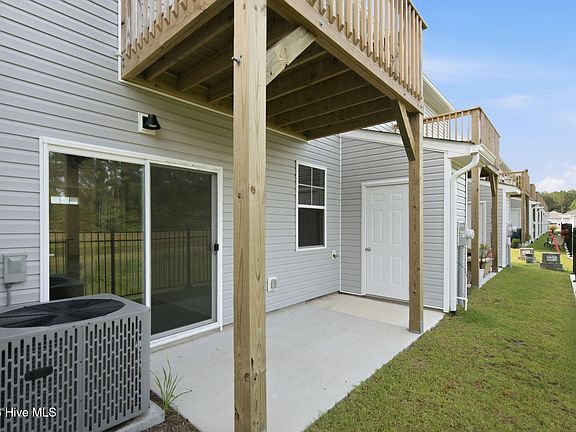 2nd image of 227 Sandy Cove Lane