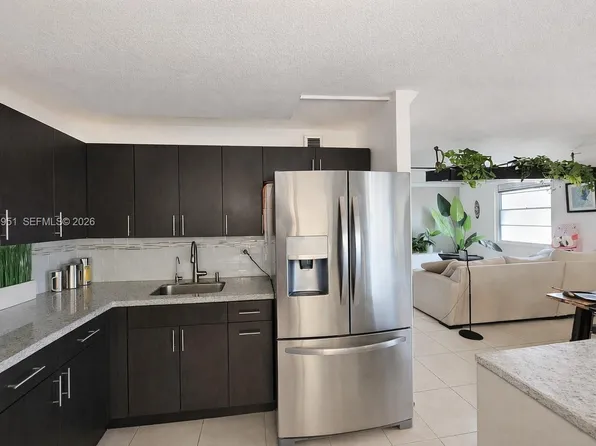 661 NE 195th St APT 103, Miami, FL 33179