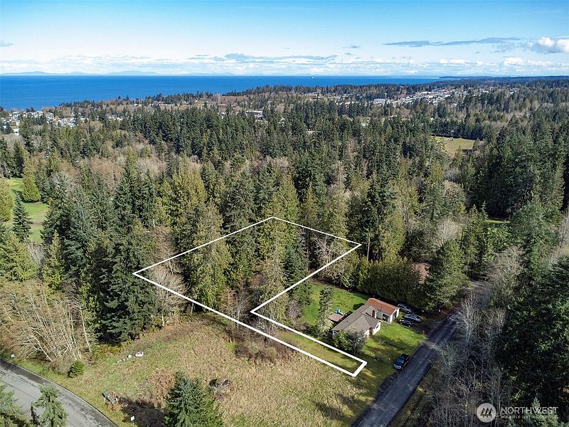2nd image of 2211 Lindberg Road