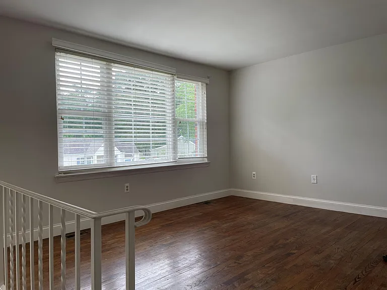 8136 Comet Dr — Photo 4
