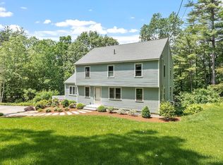 10 Buttonwood Dr, Hollis, NH 03049