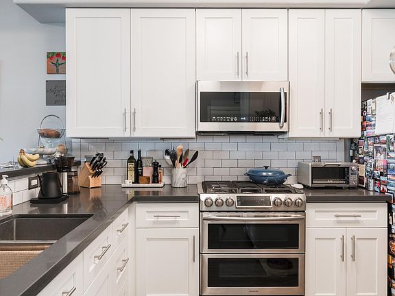 4th image of 2330 1st Ave Unit 307