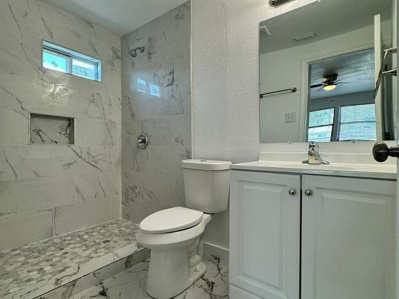 4th image of 155 Peach Valley Dr