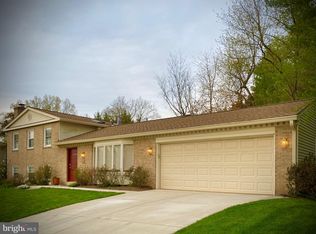 1802 Saint Roman Dr, Vienna, VA 22182