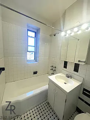 Rented by Zuz Realty | media 7