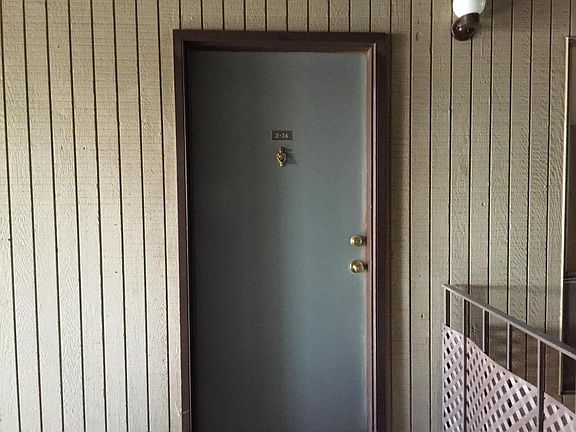3rd image of 1601 Pennsylvania St NE Unit Z24