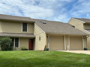 12204 Charlotte St, Kansas City, MO 64146