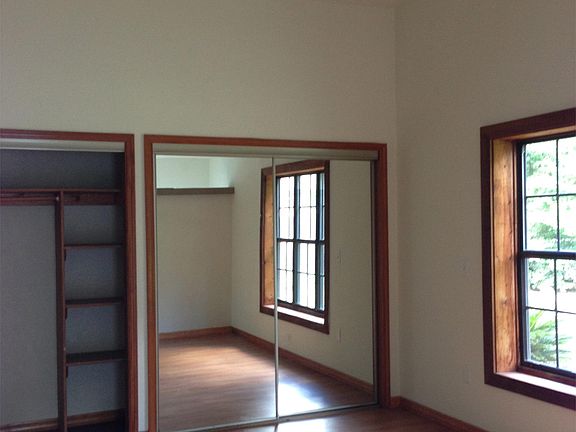 2nd image of 5120 NE 5th Ln