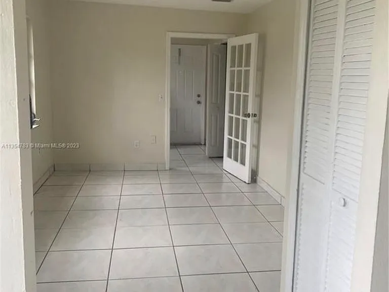 3104 NW 21st Ave #F — Photo 5