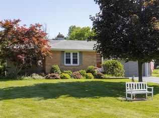 10013 Greiner Rd, Clarence, NY 14031