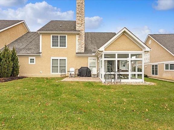 2nd image of 4688 Saint Andrews Dr