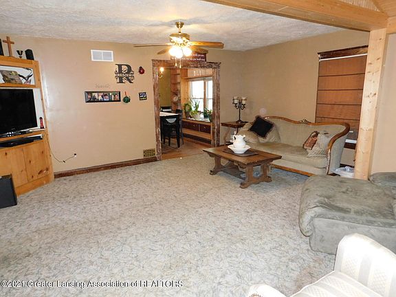 5th image of 424 N Fairview Ave
