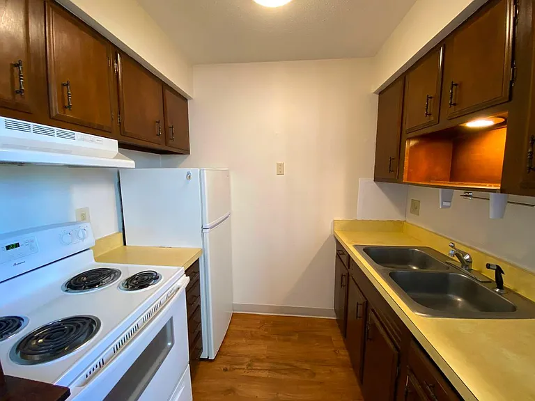 3306 Grand Ave #1 — Photo 3