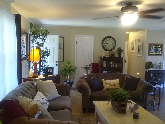 Living room.
