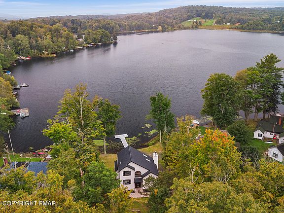 4th image of 111 E Island Ln