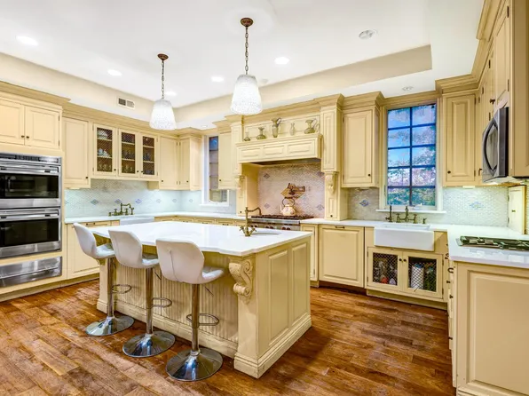 850 East 23rd Street image 19 of 47