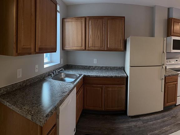 5th image of 928 S Belnord Ave
