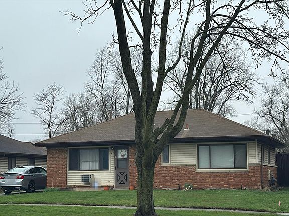2nd image of 410 Indianwood Blvd