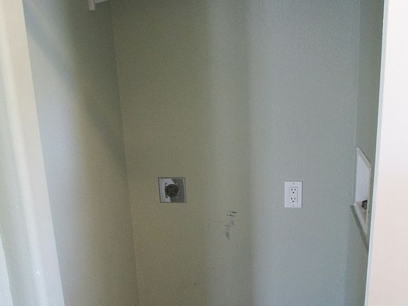 4th image of 21235 San Pablo Dr
