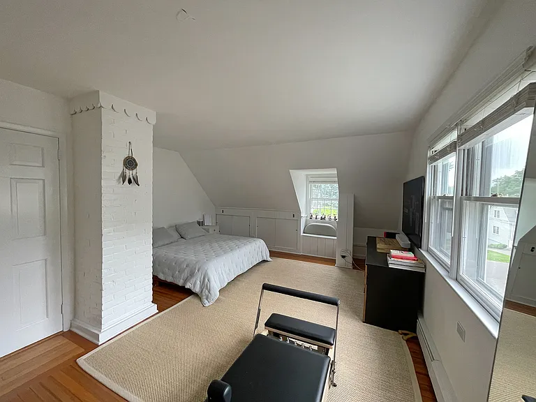 48 Hilton St — Photo 15