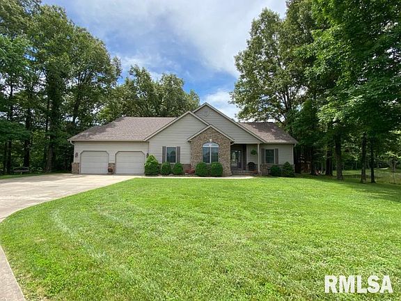 3rd image of 6416 Persimmon Ct