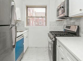 220 E 62nd St #3B, New York, NY