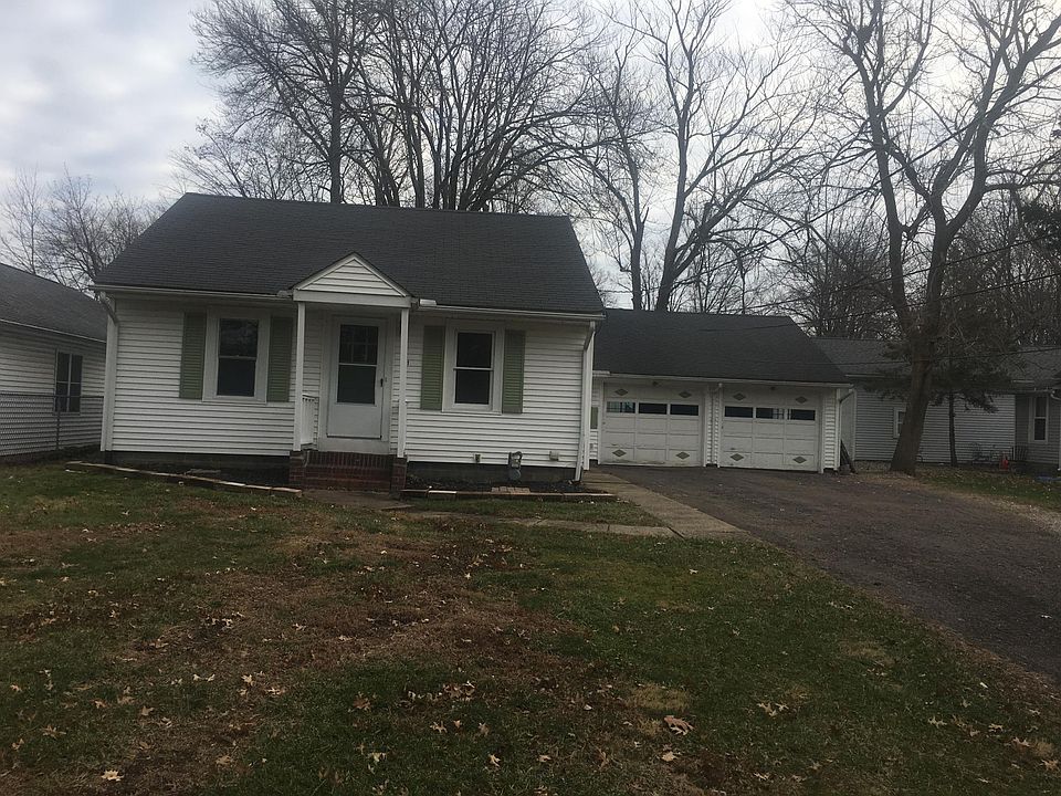 1st image of 111 Avon Point Ave