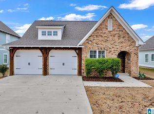 376 Shelby Farms Ln, Alabaster, AL 35007
