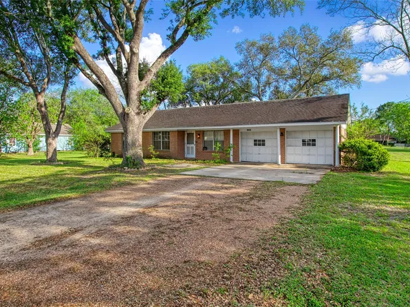 1618 Bernie Avenue, Rosenberg, TX 77471