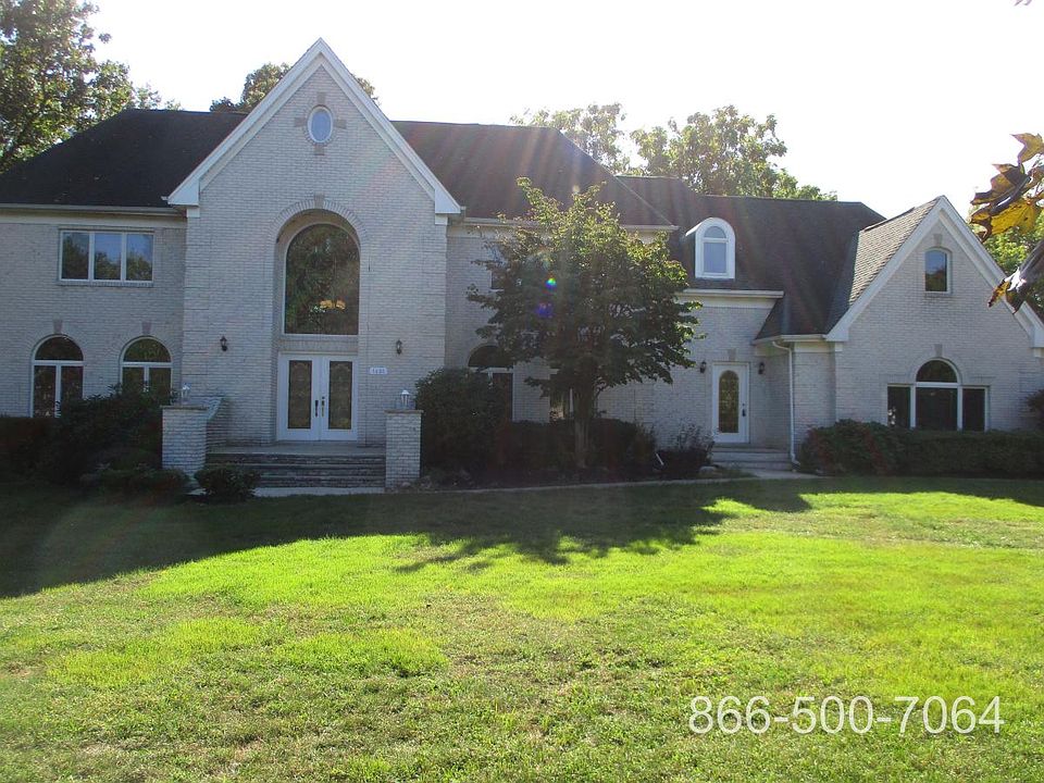 1st image of 1686 Amanda St