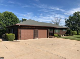 1434 Lake Rd, Ottumwa, IA 52501