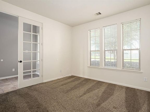 5th image of 506 Whitney Oaks Ln