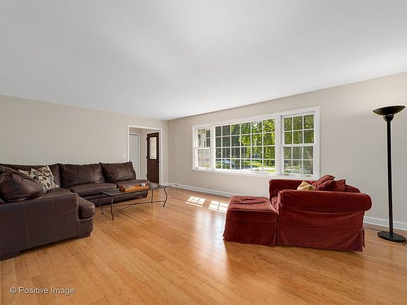 3rd image of 2301 Pepper Valley Dr