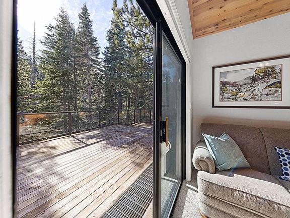 4th image of 16323 Skislope Way