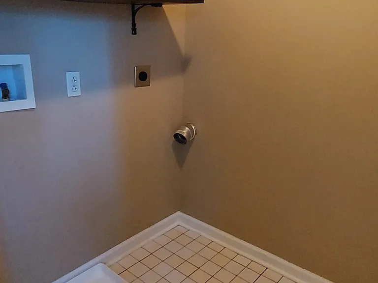 Laundry Hookups
