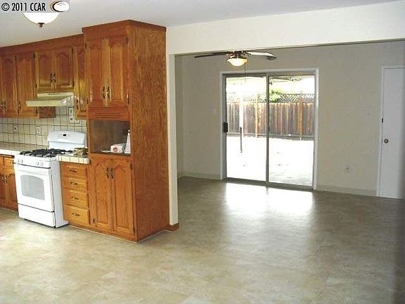 4th image of 407 Bradrick Dr