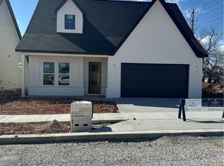 5900 S 41st St, Rogers, AR 72758