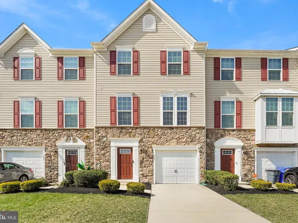 107 Benford Ln, Edgewater Park, NJ 08010